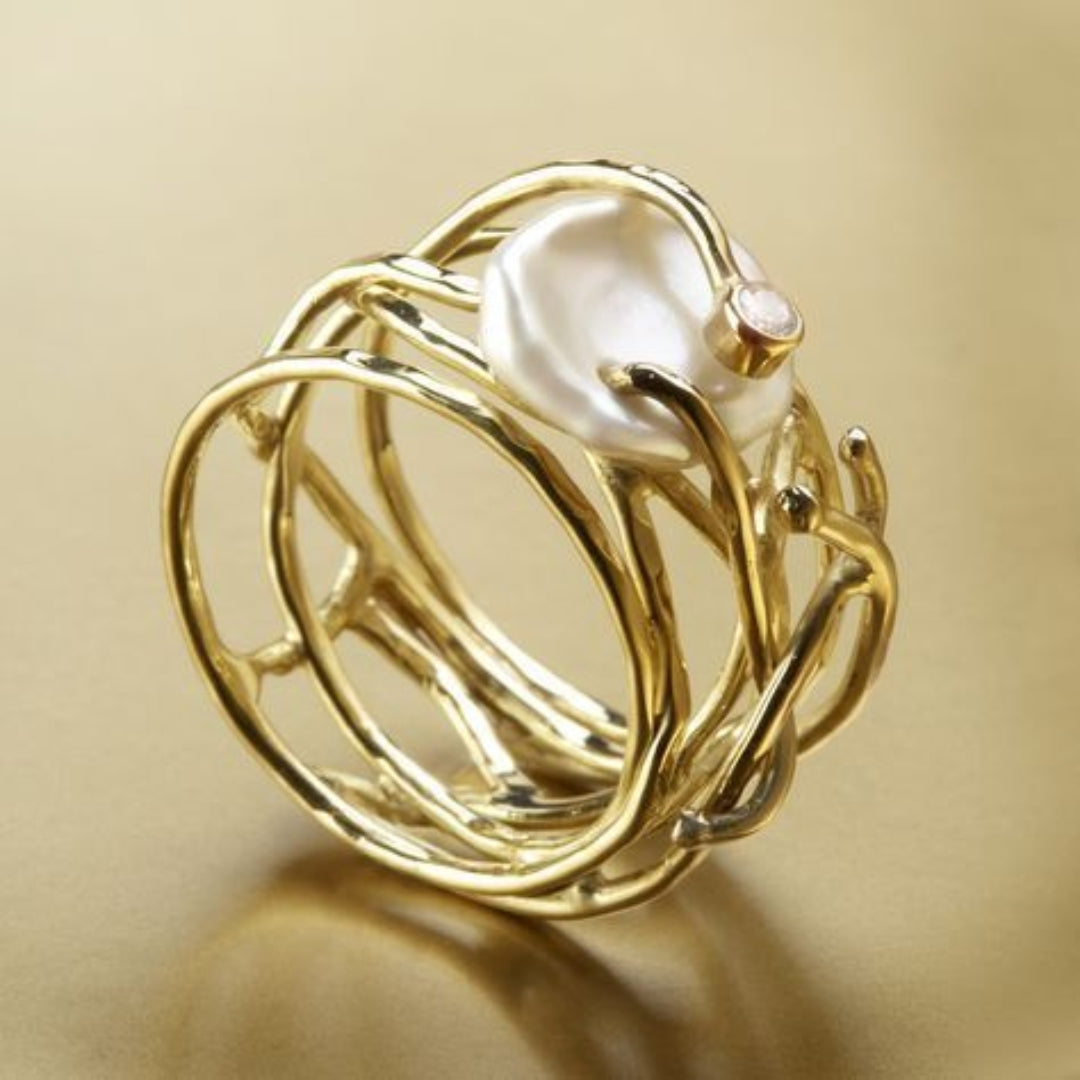 Dainty Vintage Gold and Pearl Ring