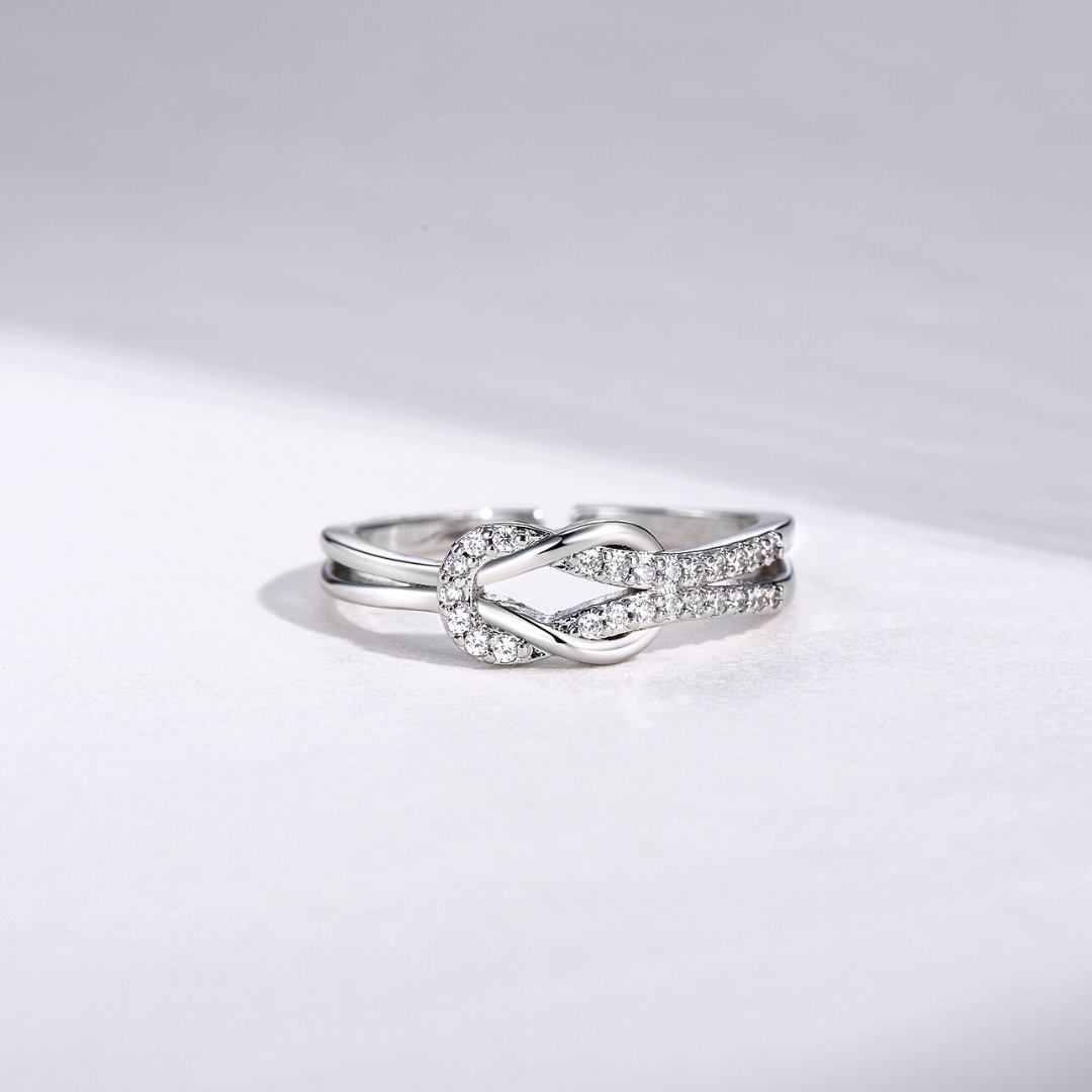 Love & Connection Knot Ring