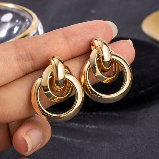18K Yellow Gold Hoops Limited Edition Prestige Jewelry Elegance