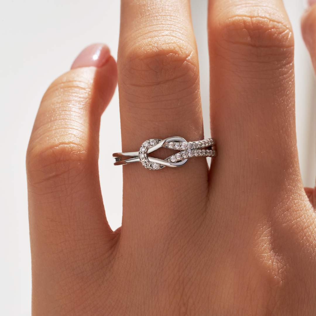 Love & Connection Knot Ring