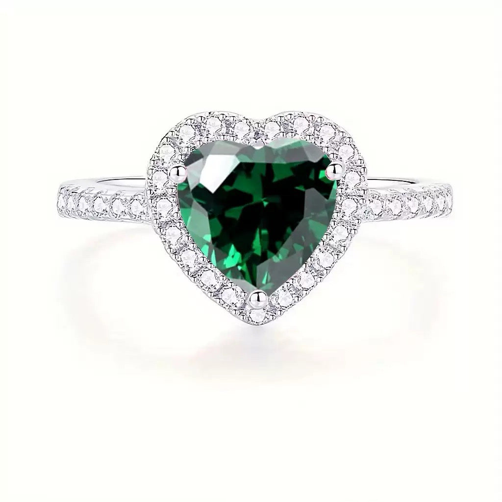 Genève Silver Ring with Green Heart Stone
