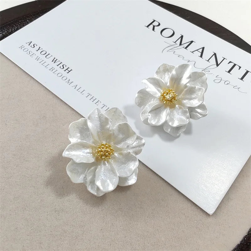 Opal Collection White Acrylic Flower Stud Earrings - Exclusive