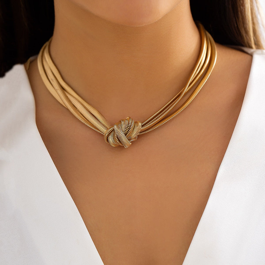 Izy - Intricate Knot Necklace