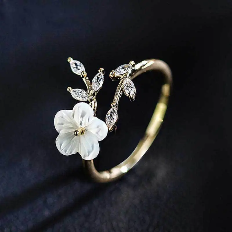White Zirconia Ring